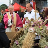 Karniewo. Dożynki diecezjalne cz. 1