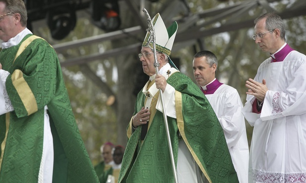 Ojciec Święty mianował swojego ceremoniarza biskupem Tortony