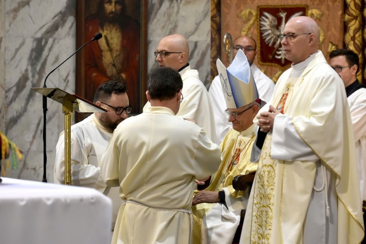 Diecezjalna pielgrzymka katechetów do bardzkiego sanktuarium