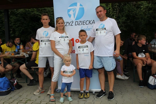 Sportowa pomoc z Fundacją Krzyż Dziecka w Pisarzowicach