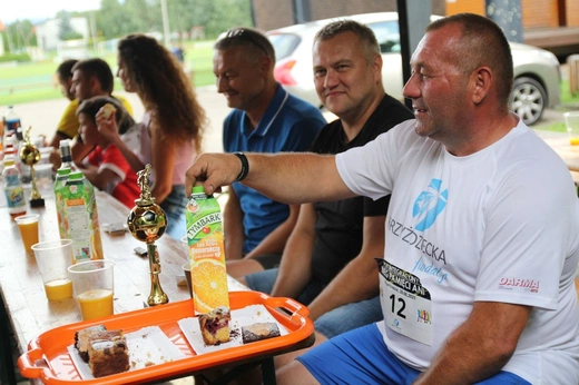 Sportowa pomoc z Fundacją Krzyż Dziecka w Pisarzowicach