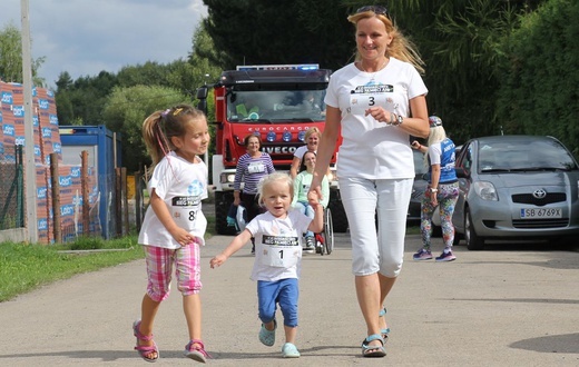 Sportowa pomoc z Fundacją Krzyż Dziecka w Pisarzowicach
