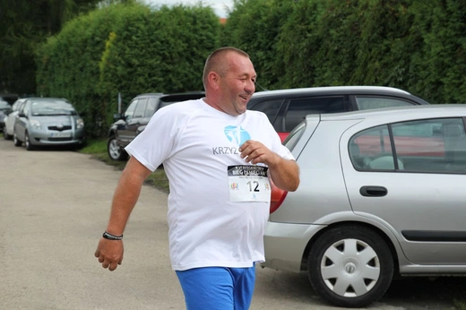 Sportowa pomoc z Fundacją Krzyż Dziecka w Pisarzowicach