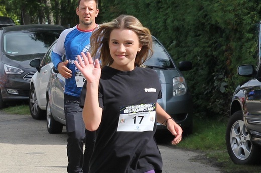 Sportowa pomoc z Fundacją Krzyż Dziecka w Pisarzowicach