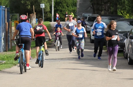 Sportowa pomoc z Fundacją Krzyż Dziecka w Pisarzowicach