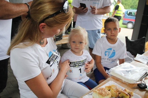 Sportowa pomoc z Fundacją Krzyż Dziecka w Pisarzowicach