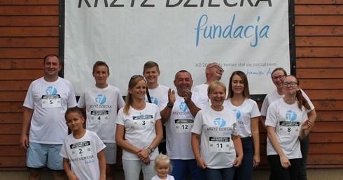 Sportowa pomoc z Fundacją Krzyż Dziecka w Pisarzowicach