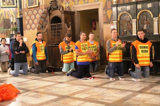 Wieczorne powitanie 410. Pielgrzymki Żywieckiej w Żywcu - 2021