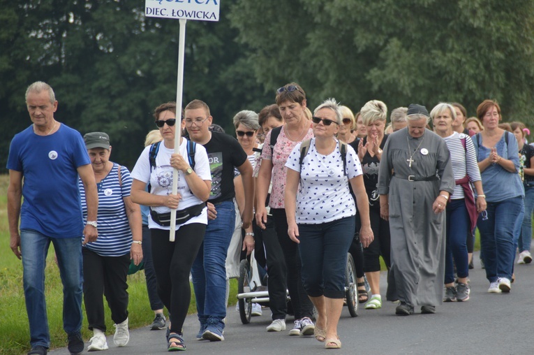 IV Pielgrzymka z Łęczycy do Świnic Warckich - cz. 1