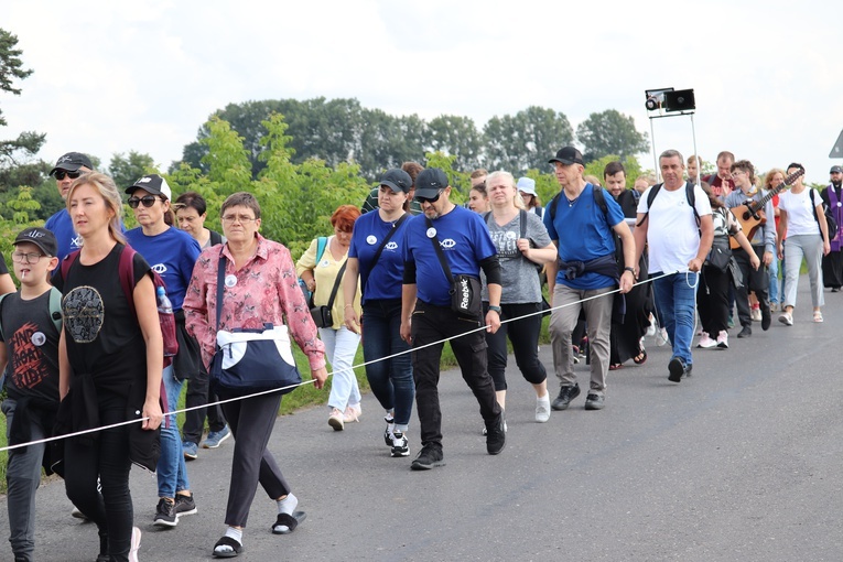 IV Pielgrzymka z Łęczycy do Świnic Warckich - cz. 2