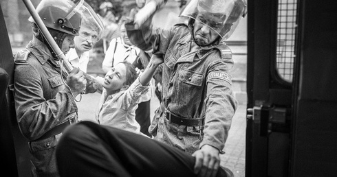 Tamten sierpień. Historia odtworzona w fotografii 