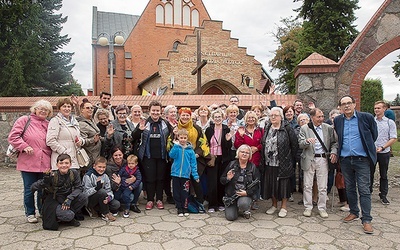 ▲	Część pielgrzymów zdecydowała się  na wyjazd do Myśliborza.