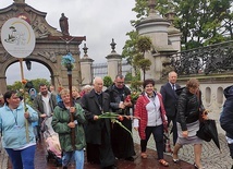 Po pięciu dniach wędrówki dotarli do celu.