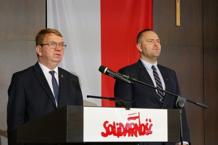 Wręczenie Krzyża Kawalerskiego Orderu Odrodzenia Polski oraz Krzyży Wolności i Solidarności