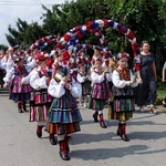 Dożynki, folklor, rycerze, zespoły i uliczni artyści