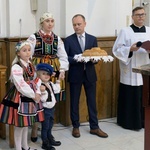 Dożynki, folklor, rycerze, zespoły i uliczni artyści