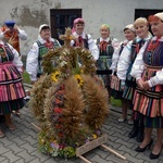 Dożynki, folklor, rycerze, zespoły i uliczni artyści