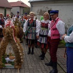 Dożynki, folklor, rycerze, zespoły i uliczni artyści