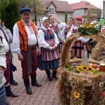 Dożynki, folklor, rycerze, zespoły i uliczni artyści