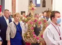 Rolnicy z parafii składali Bogu dzięki za tegoroczne plony.