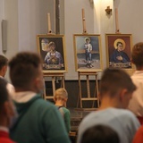 Katowice. Ministranci w katedrze