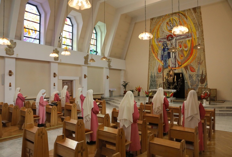 Różowe siostry.
