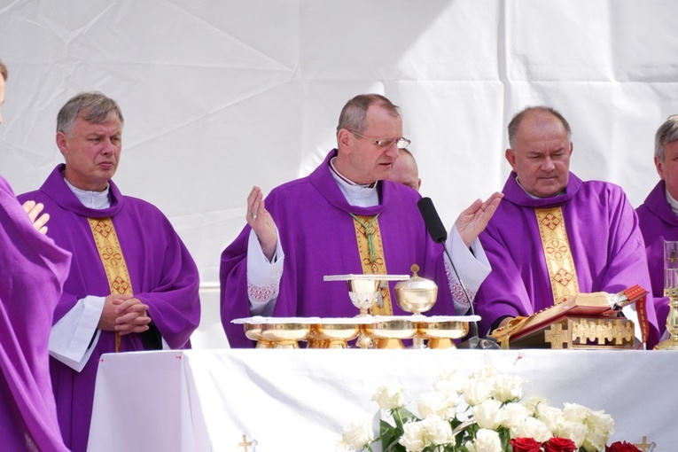 Msza św. przy pomniku Obrońców Poczty 2021