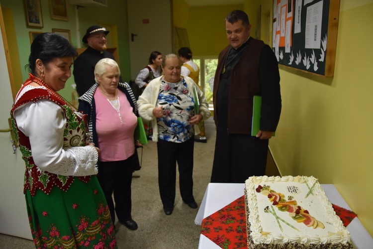 100 lat Szkoły Podstawowej nr 1 w Czerwiennem