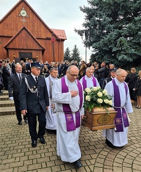 Radgoszcz, Szczucin. Oddajemy go w najlepsze ręce