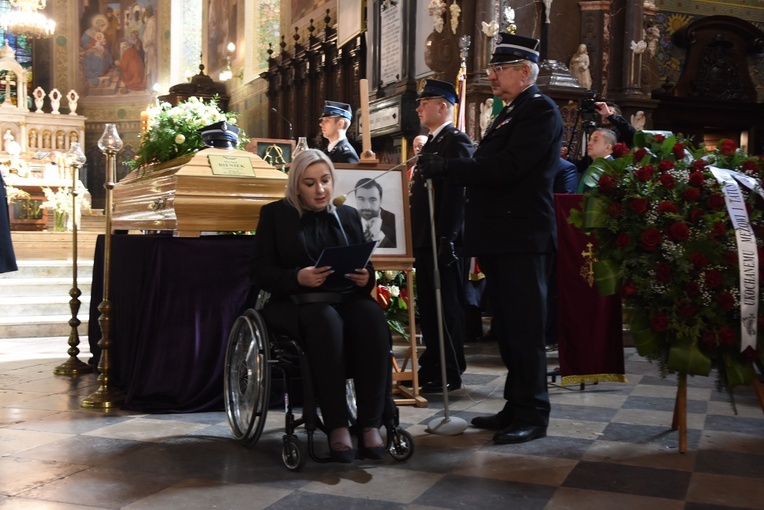 Płock. Pogrzeb Mariusza Bieńka - starosty płockiego. Cz. 2