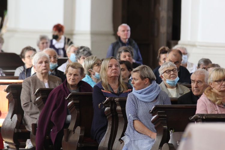 Krzeszów. Osoby niepełnosprawne u Matki