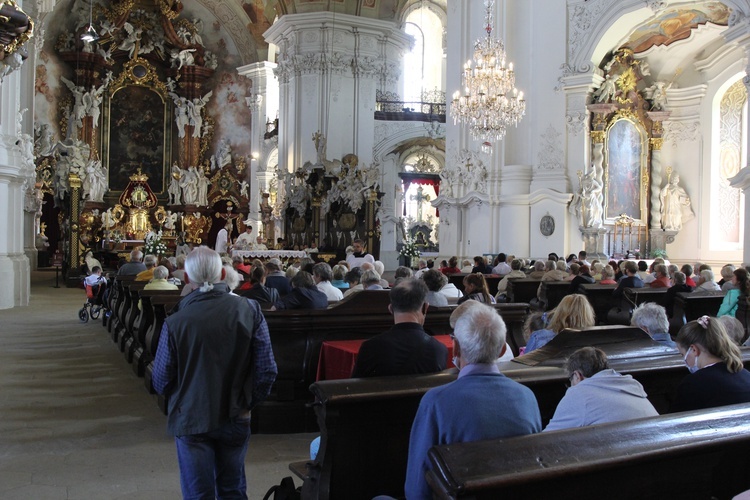 Krzeszów. Osoby niepełnosprawne u Matki