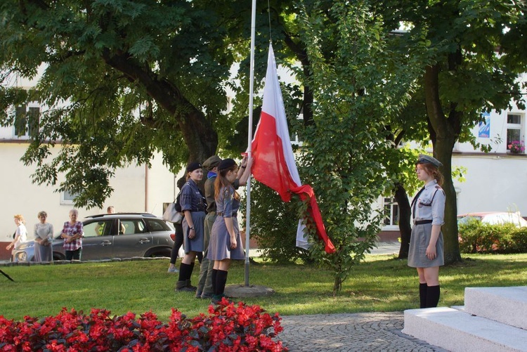 Odsłonięcie pomnika i wręczenie tytułu "Młody Aktywny Strzegomianin"