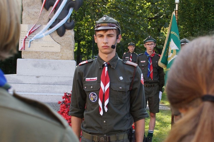 Odsłonięcie pomnika i wręczenie tytułu "Młody Aktywny Strzegomianin"