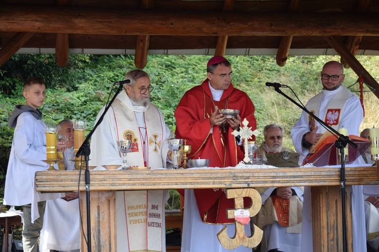 Msza św. na Hali Łabowskiej