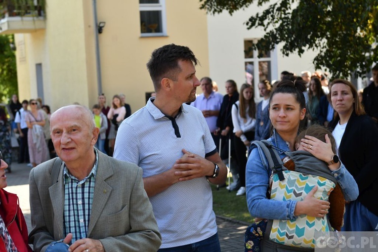 Oazowicze u Pani Cierpliwie Słuchającej 