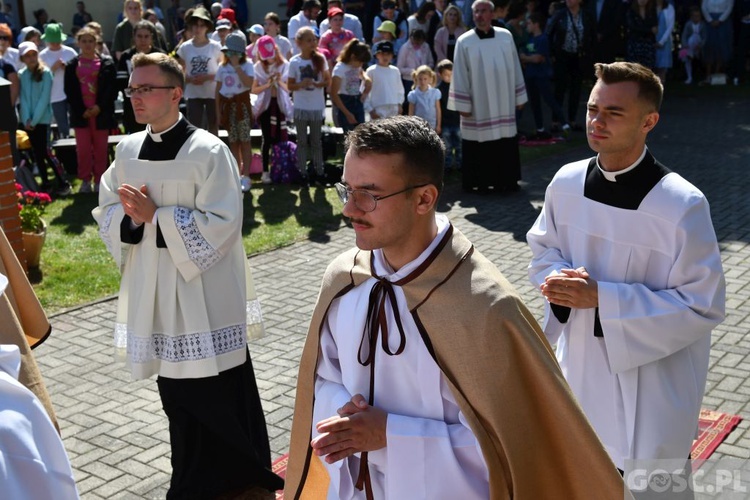 Oazowicze u Pani Cierpliwie Słuchającej 