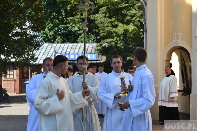 Oazowicze u Pani Cierpliwie Słuchającej 