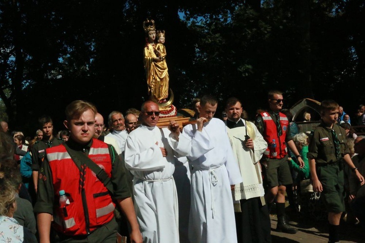 Uroczystości w Wąwolnicy