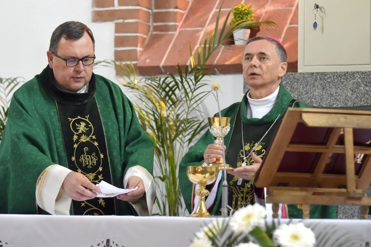 Modlitwa za ofiary wojny w Rogoźnicy