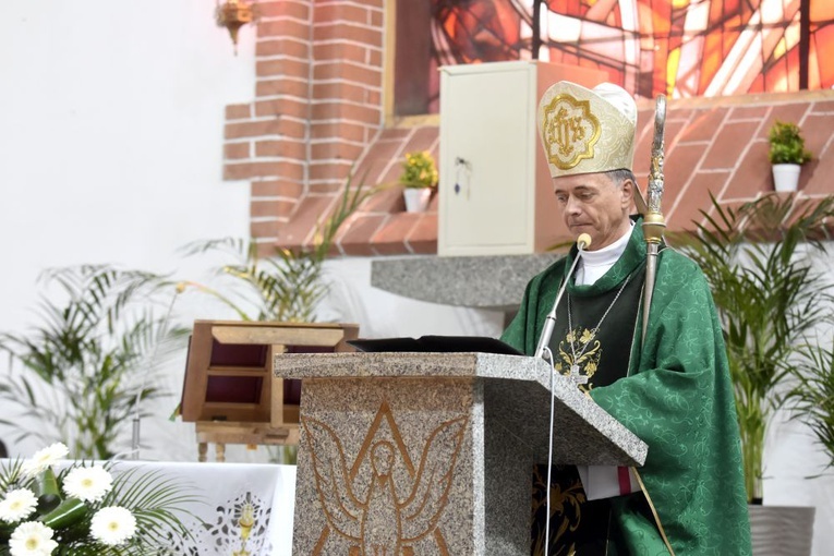 Modlitwa za ofiary wojny w Rogoźnicy