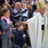 Abp Jędraszewski: Otwórzmy się na Bożą wizję małżeństwa i rodziny