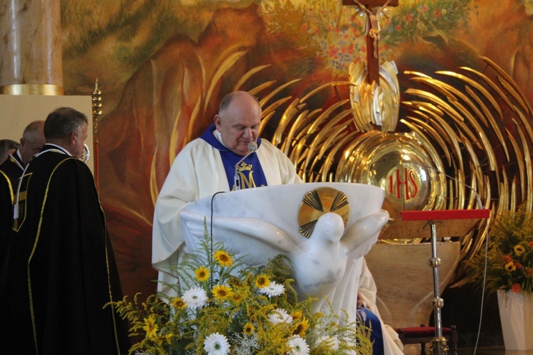 Ciechanów. 25 lat parafii pw. Matki Bożej Fatimskiej
