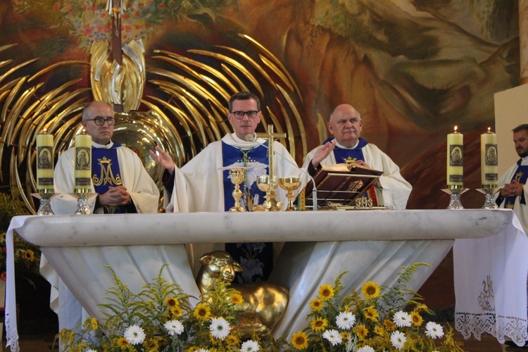 Ciechanów. 25 lat parafii pw. Matki Bożej Fatimskiej