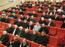 Spotkania cieszą się dużym zainteresowaniem księży.