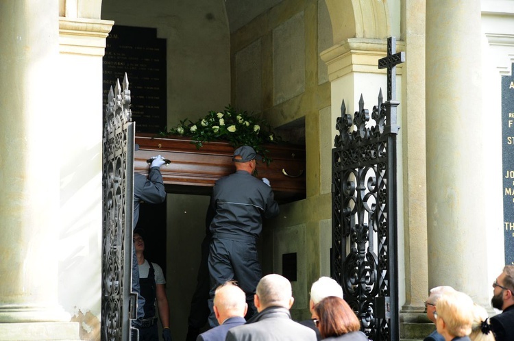 Pogrzeb ks. Zdzisława Sochackiego (1954-2021) - cz. 2