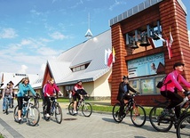 Parafia była organizatorem  m.in. rajdów rowerowych  pod patronatem JP II.