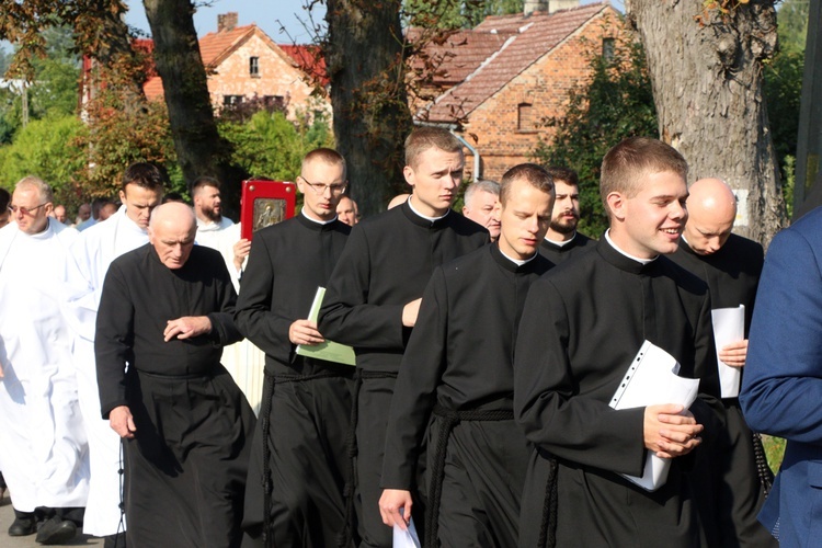 Śluby czasowe i wieczyste u salwatorianów w Bagnie