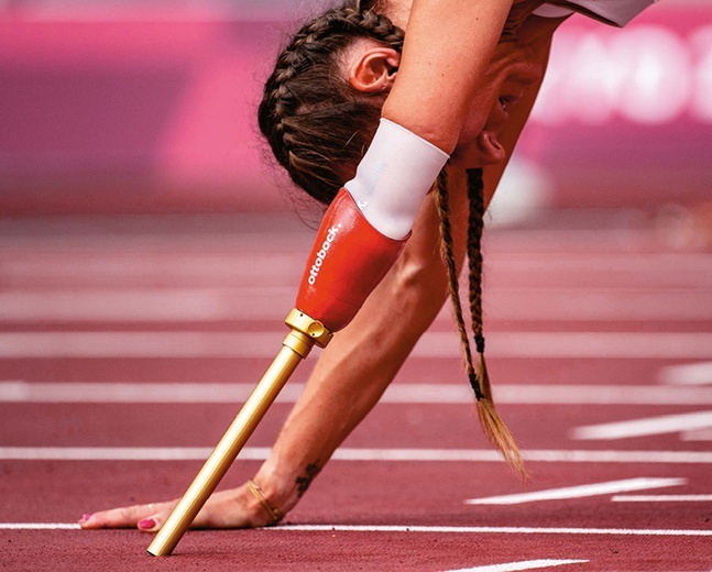 Alicja Jeromin przygotowuje się do startu  w biegu na 100 m podczas Igrzysk Paraolimpijskich.
31.08.2021 Tokio