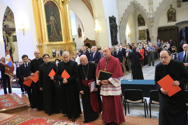 Proces pozwoli szerzej ukazać tę niezwykłą postać